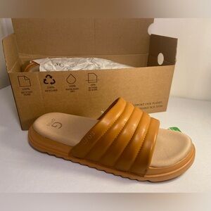🎅🏻Giftable ~ Womans ~ GPOS ~ Slides Khaki ~ Sz 11 / 42 W ~ NWT Cushioned Insoles